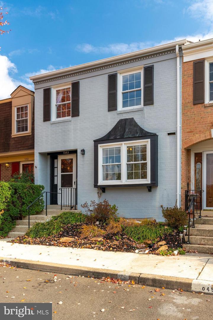 Springfield Village home in Springfield, Fairfax County, VA — sold by David Mount in 2019