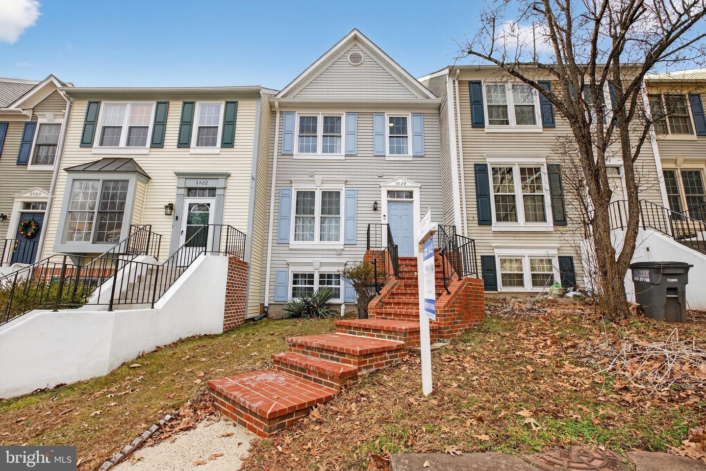 Woodgate Manor Centreville VA single-family home, sold by David Mount in 2026