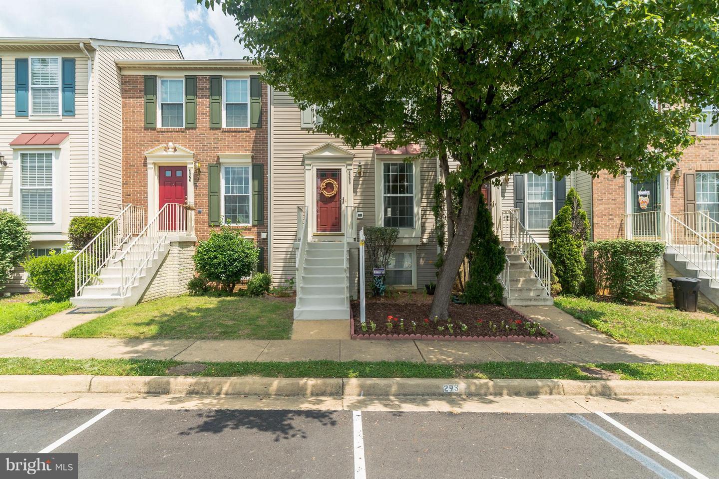 Japonica Springfield VA townhouse sold by David Mount in 2018