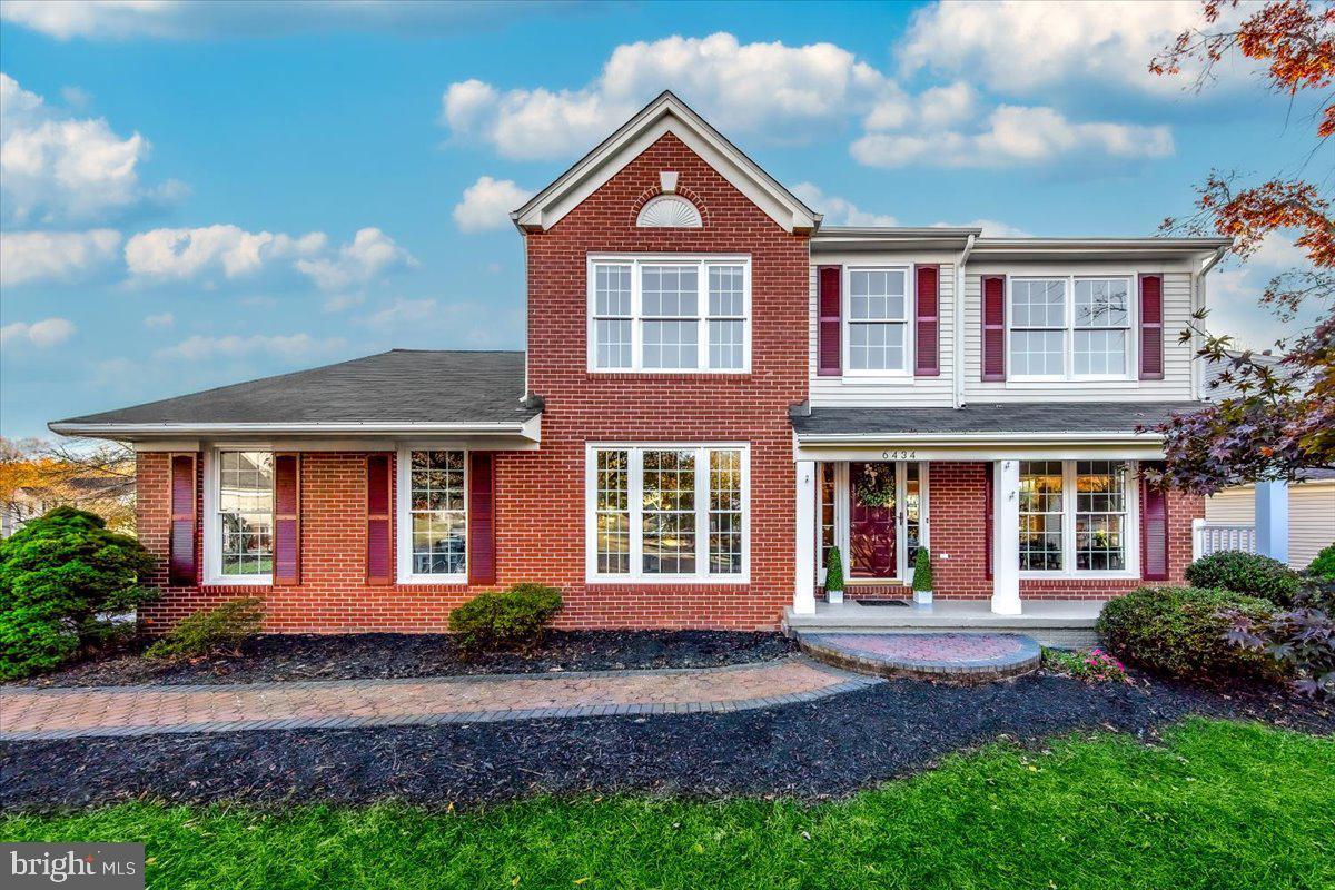 Four-bedroom colonial in Little Rocky Run, Clifton, VA, purchased by David Mount clients in 2024 after competing against another offer